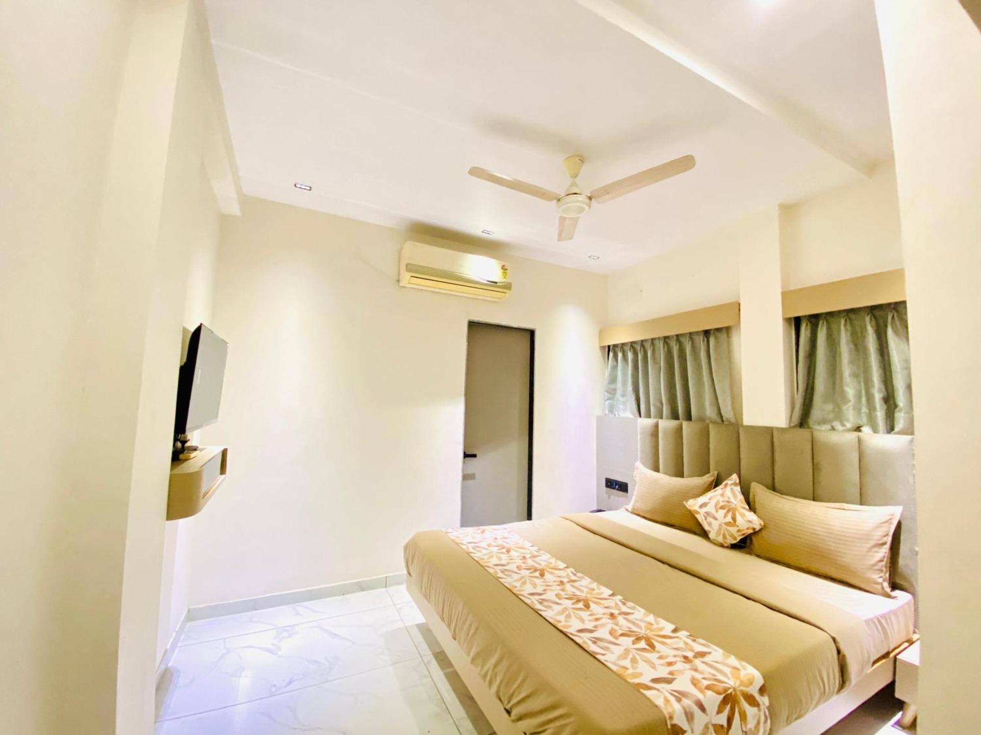 Hotel Rv Residency *
