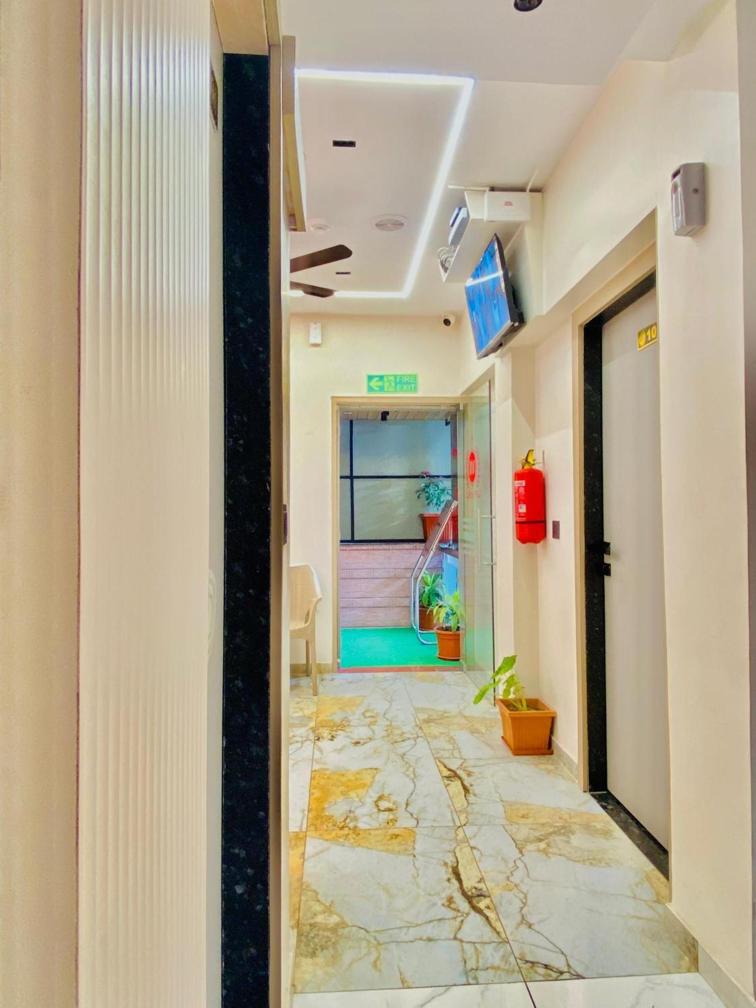 Hotel Rv Residency