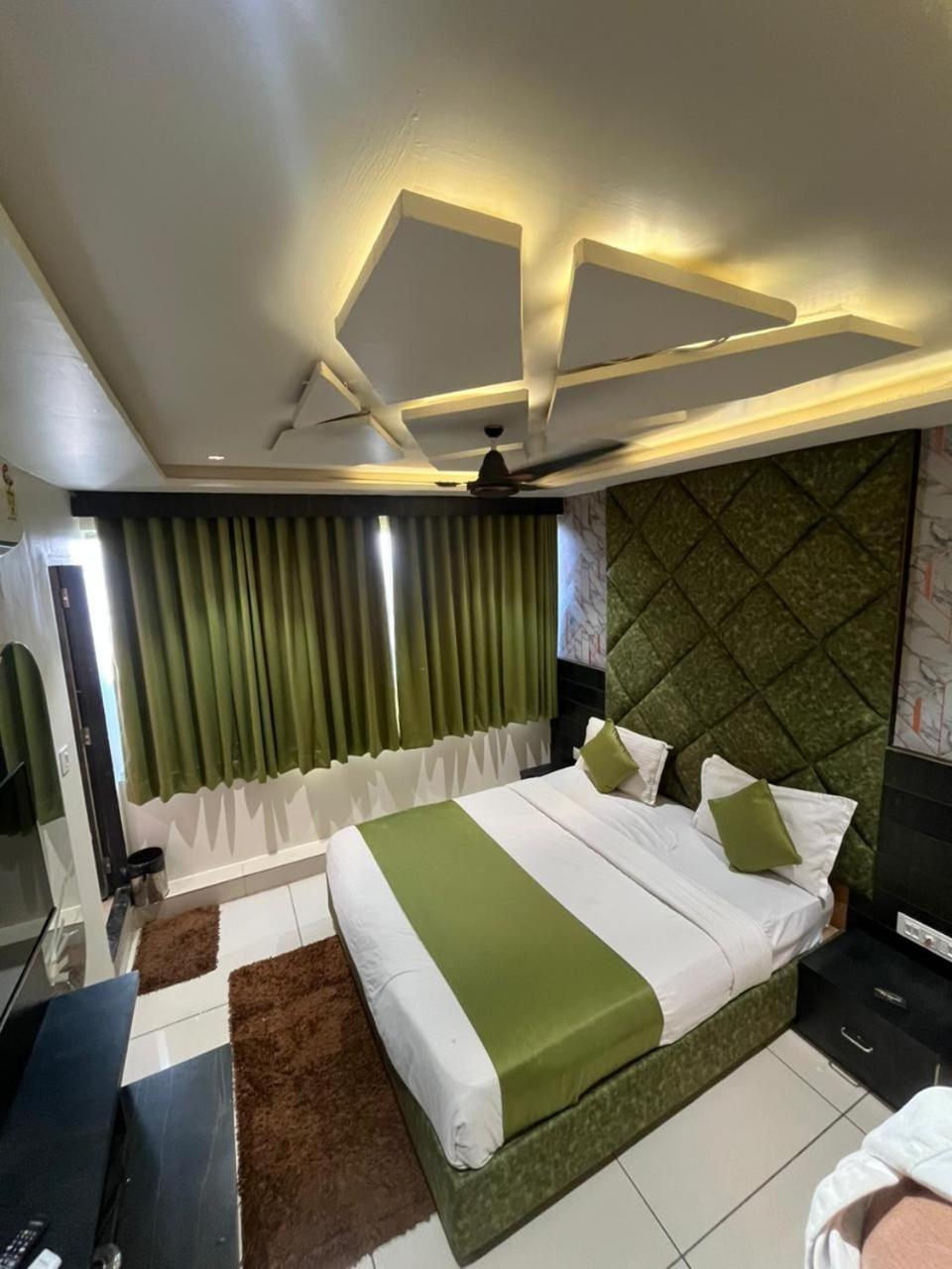 Prime View Hotel Ahmedabad