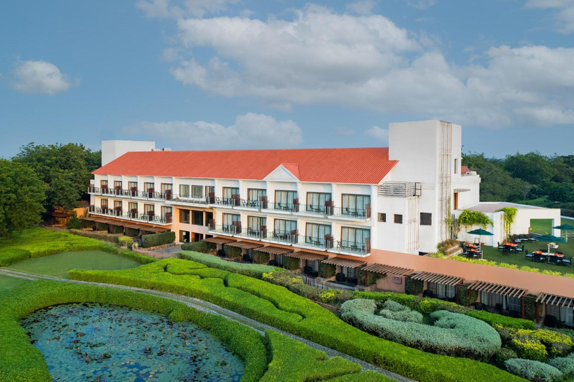 Club Mahindra Kensville Hotel 4*
