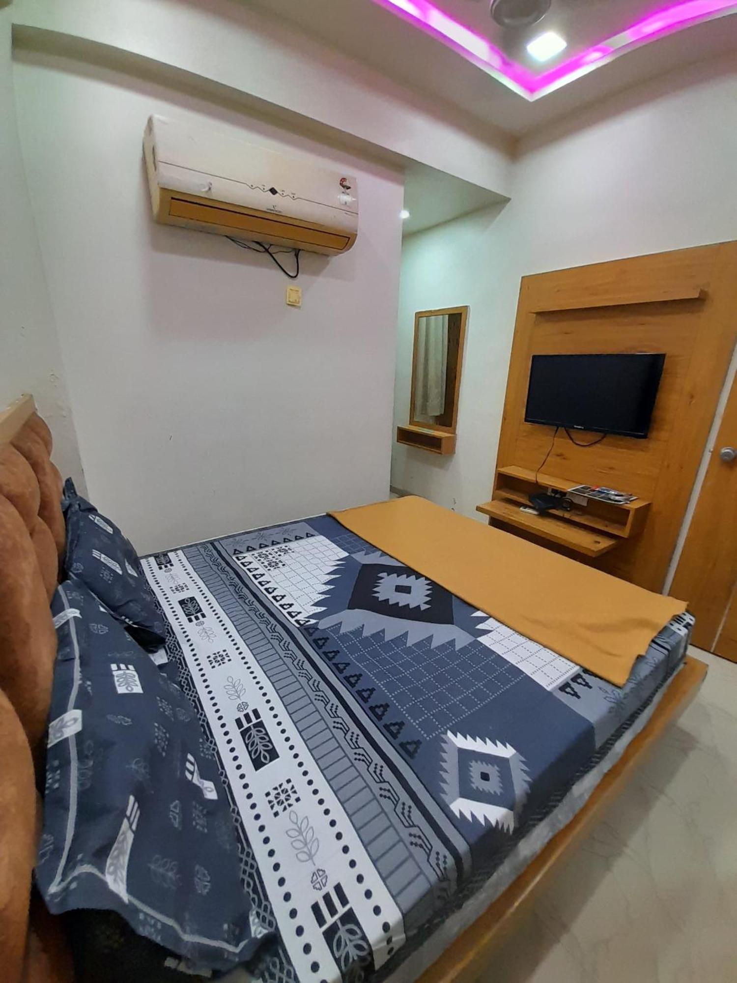 Hotel Park,ahmedabad Ahmedabad
