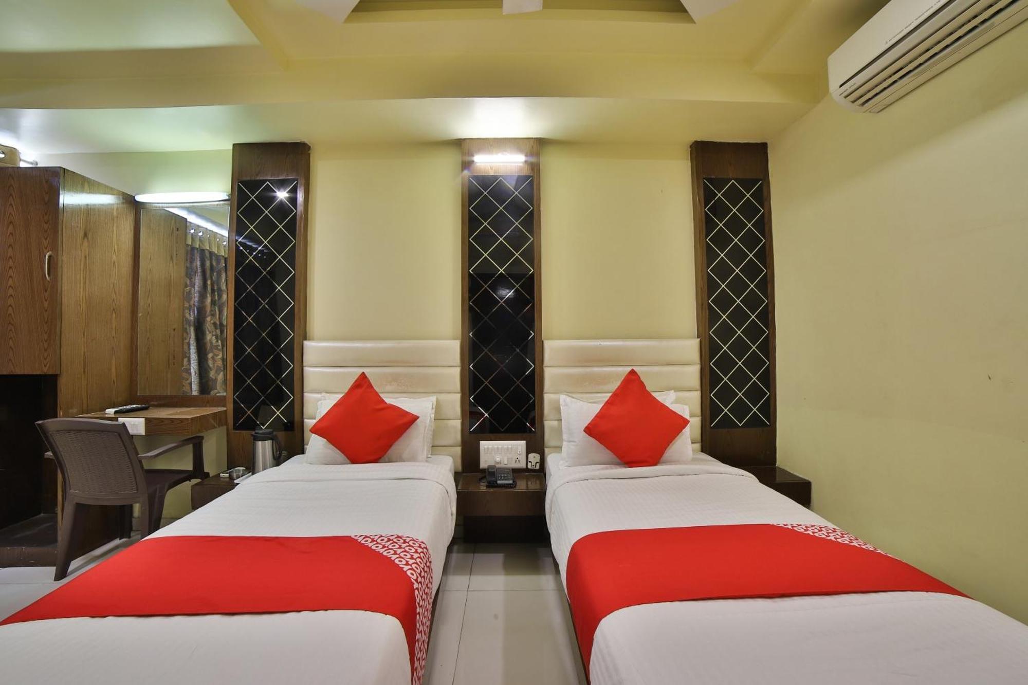 Capital O Kalash Residency Hotel Ahmedabad
