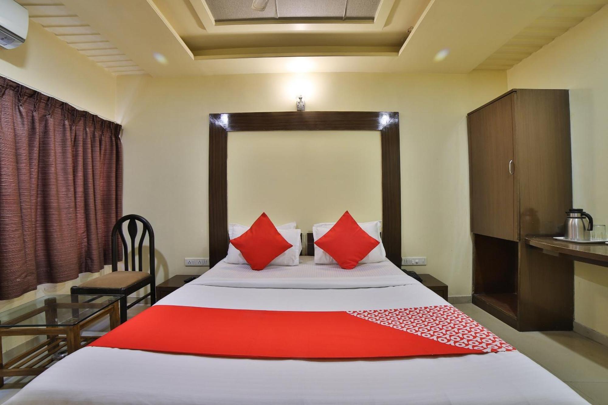 Hotel Capital O Kalash Residency Ahmedabad