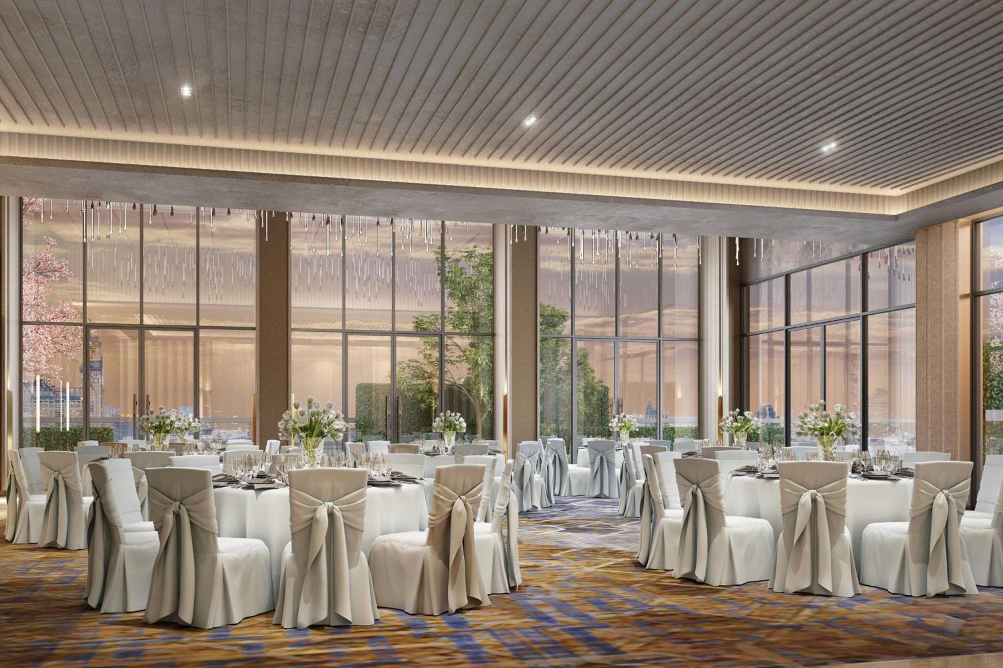 Courtyard By Marriott Sindhu Bhavan Road Ahmedabad