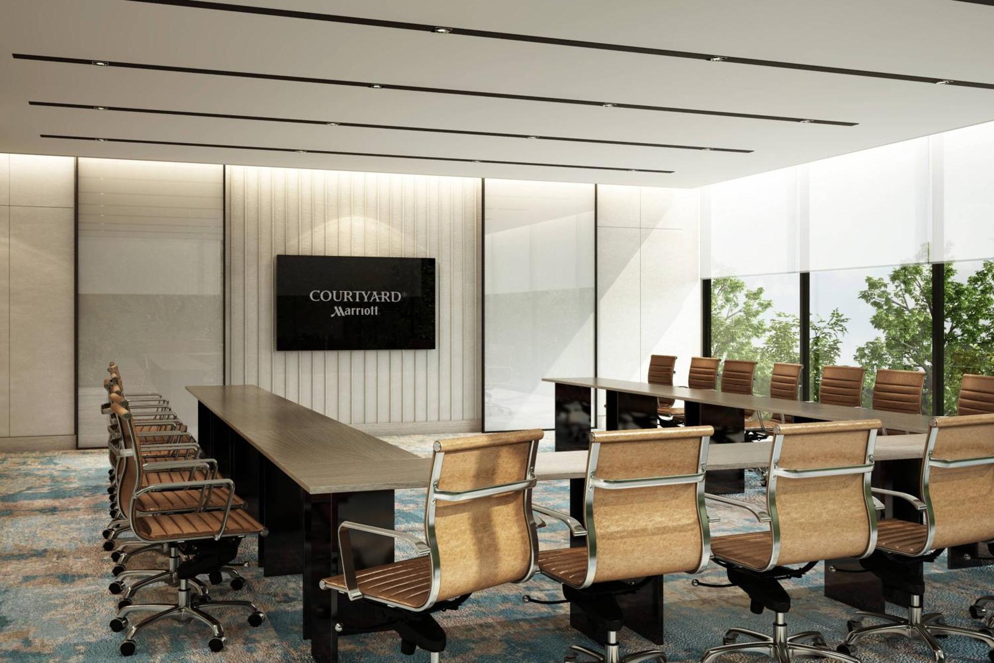 Courtyard By Marriott Sindhu Bhavan Road 5* Ahmedabad
