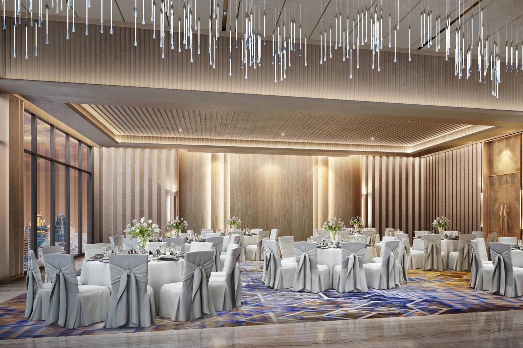 Courtyard By Marriott Sindhu Bhavan Road