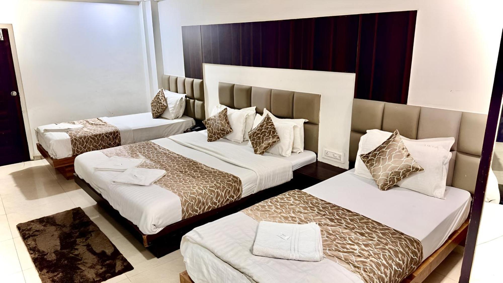Hotel Dev Palace