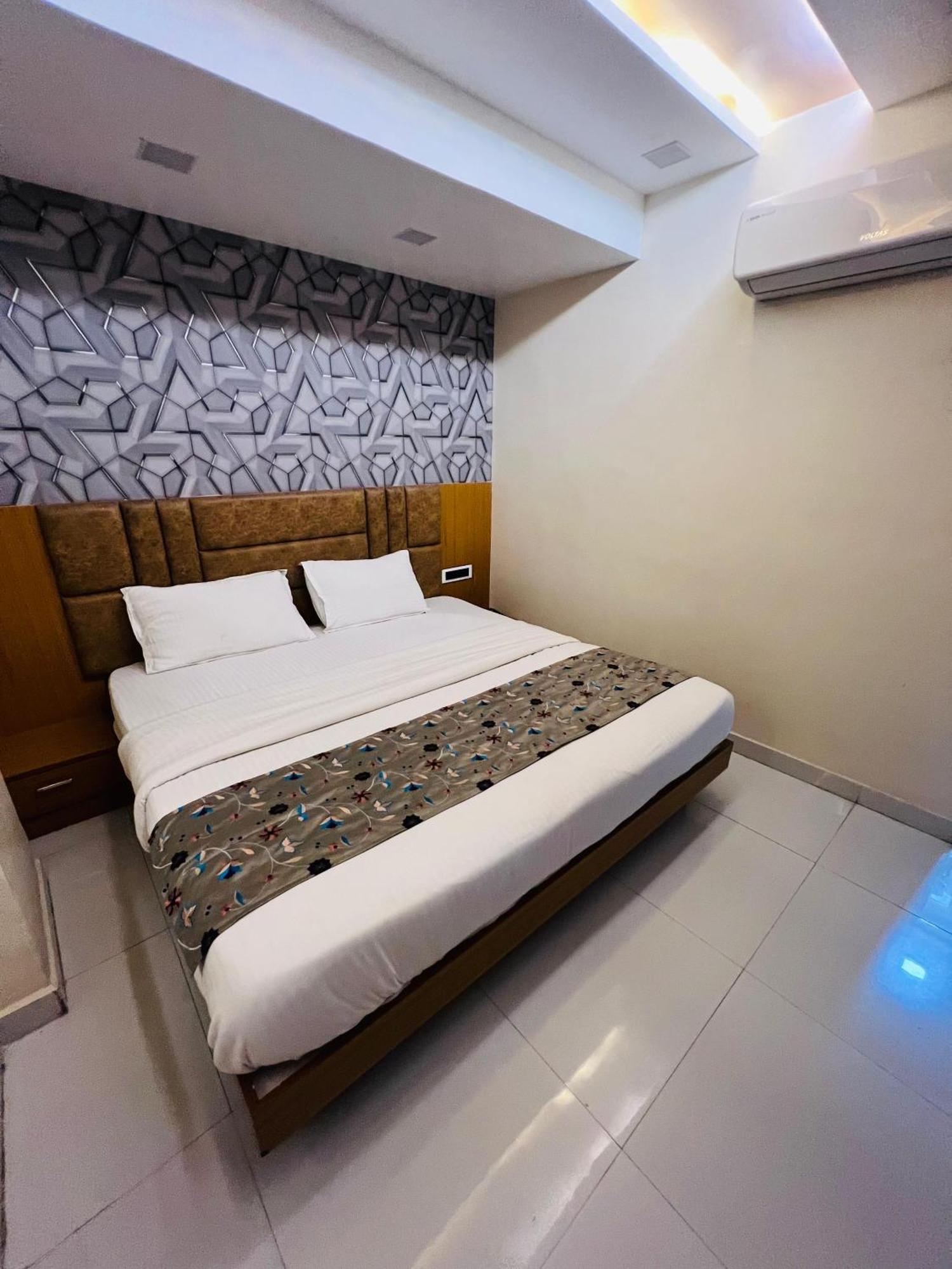 Hotel Exotic Ahmedabad