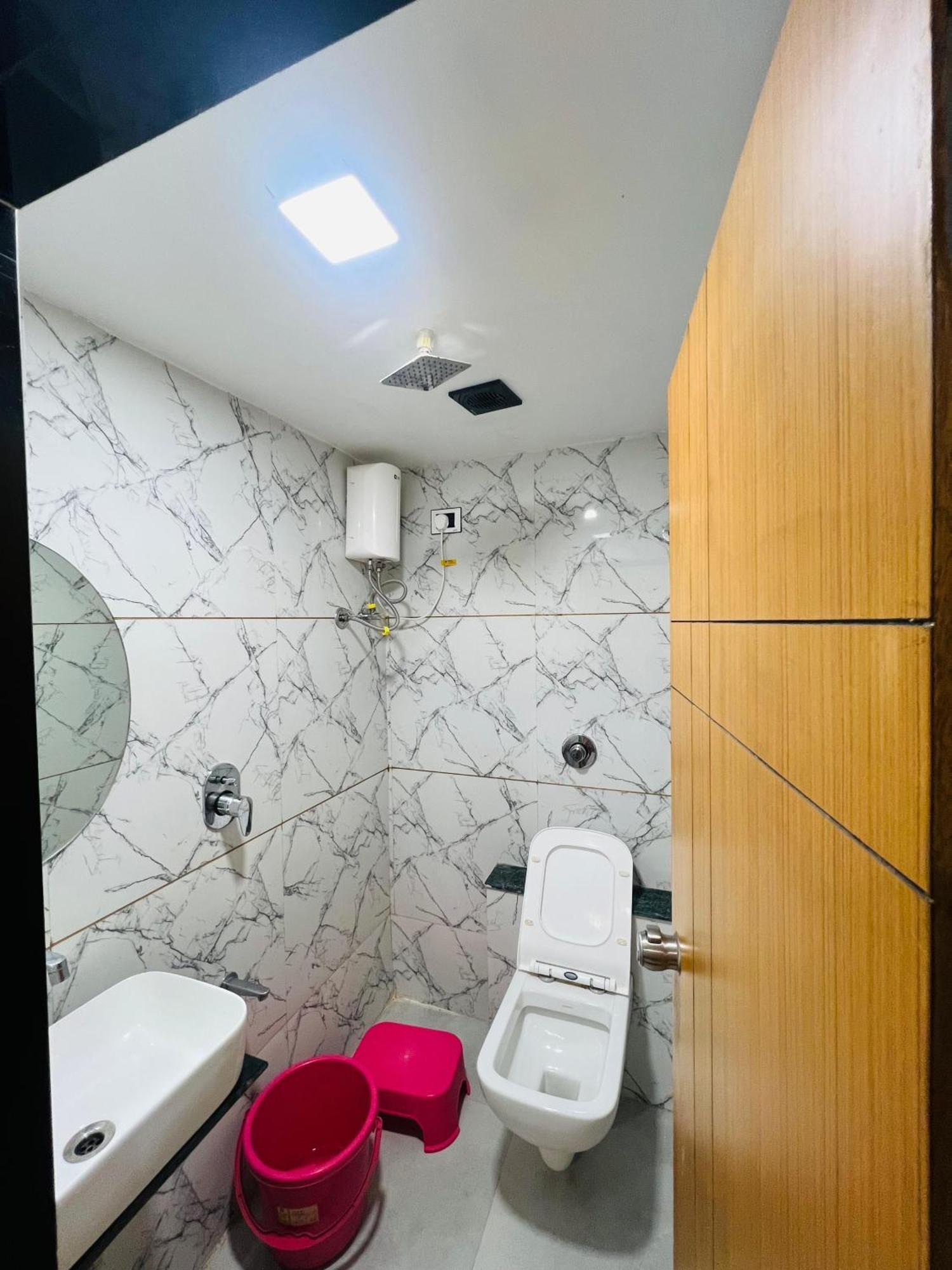 Exotic Hotel 4*