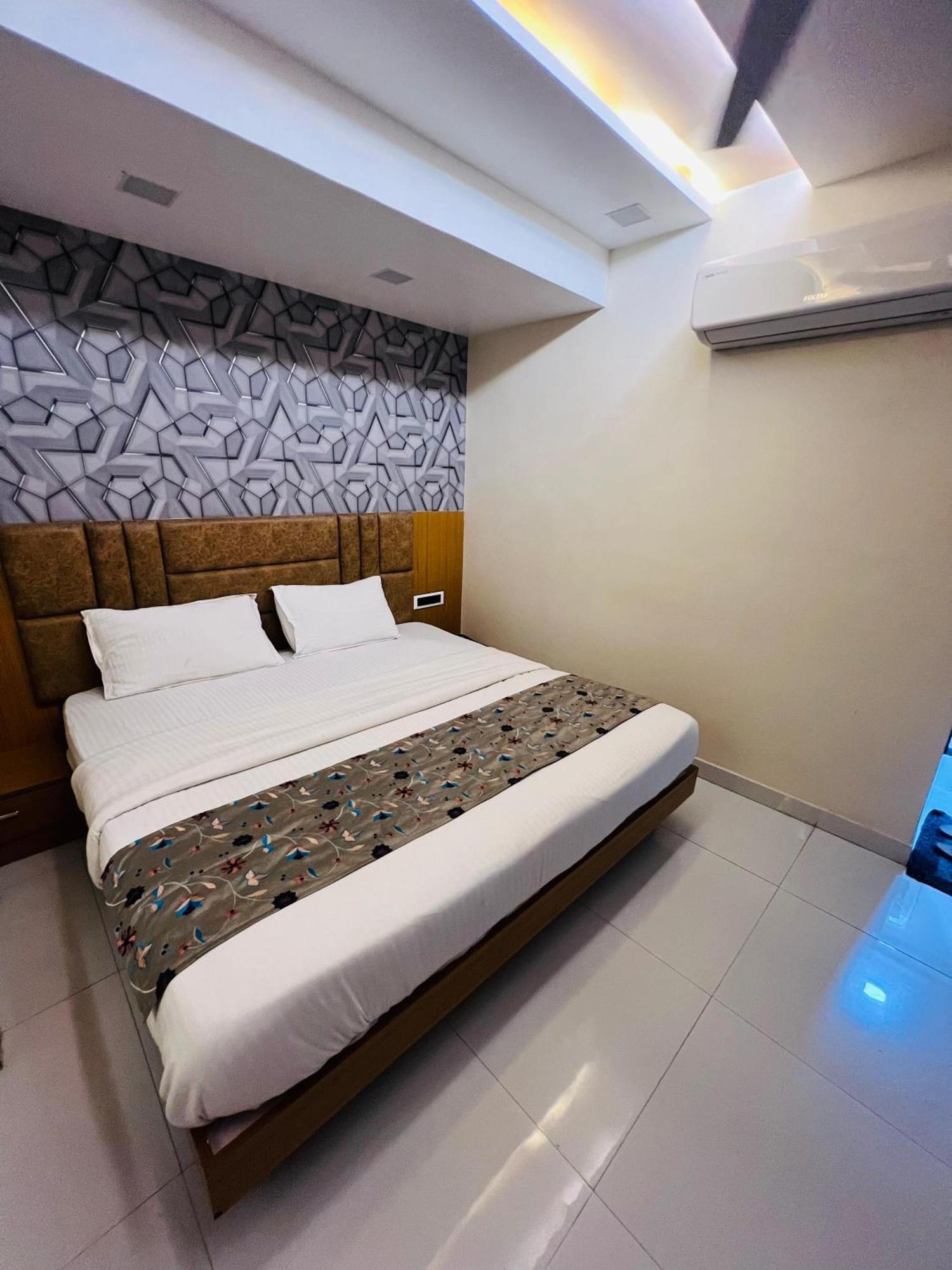 Hotel Exotic Ahmedabad