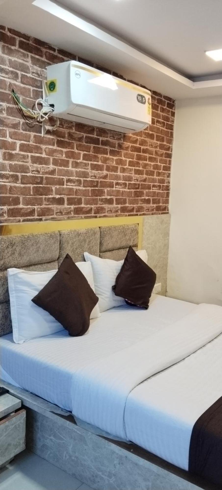 Bhavya Airport Road Hotel