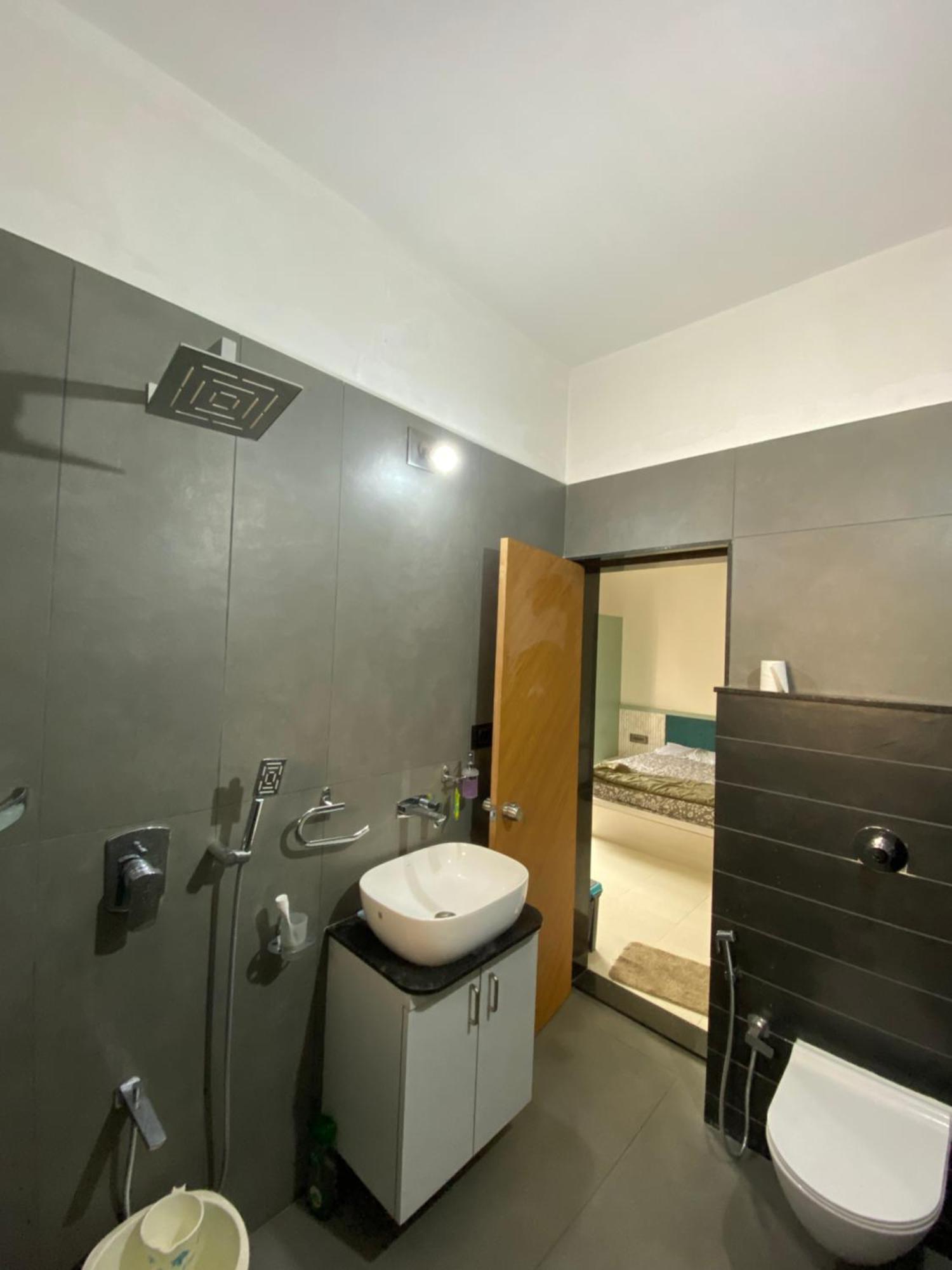 Spacious With Modern Touch Ahmedabad