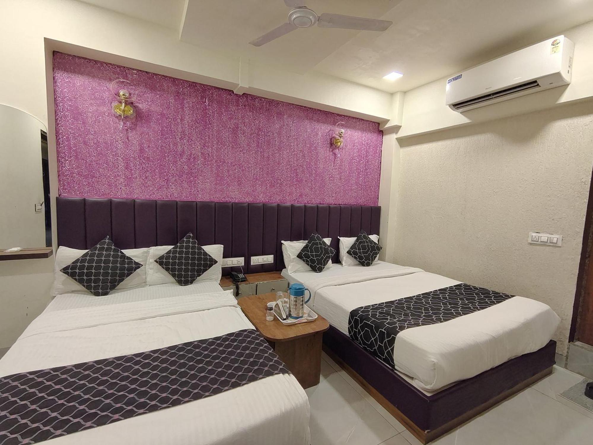 Avadh Palace, Subhash Bridge, Hotel Ahmedabad