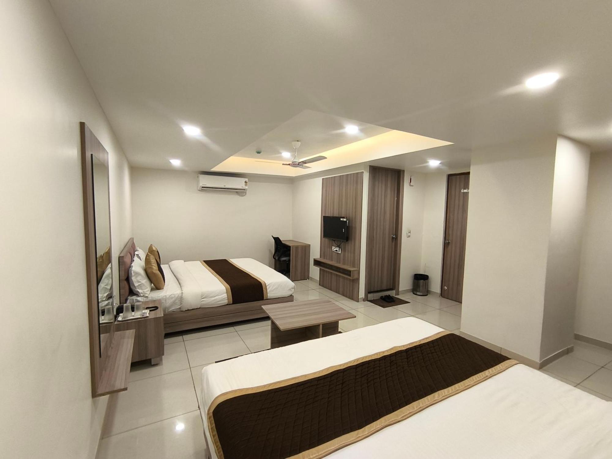 Hotel Shree Ji Ahmedabad