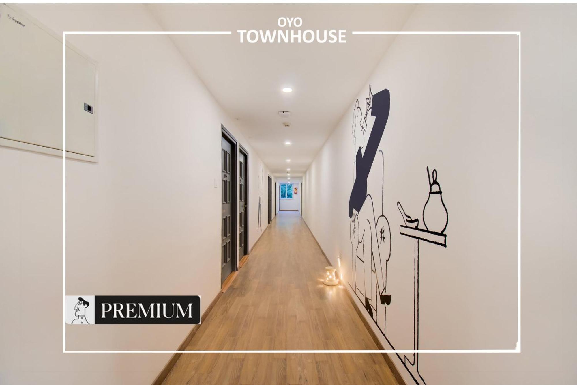 Townhouse Netaji Road Hotel Ahmedabad