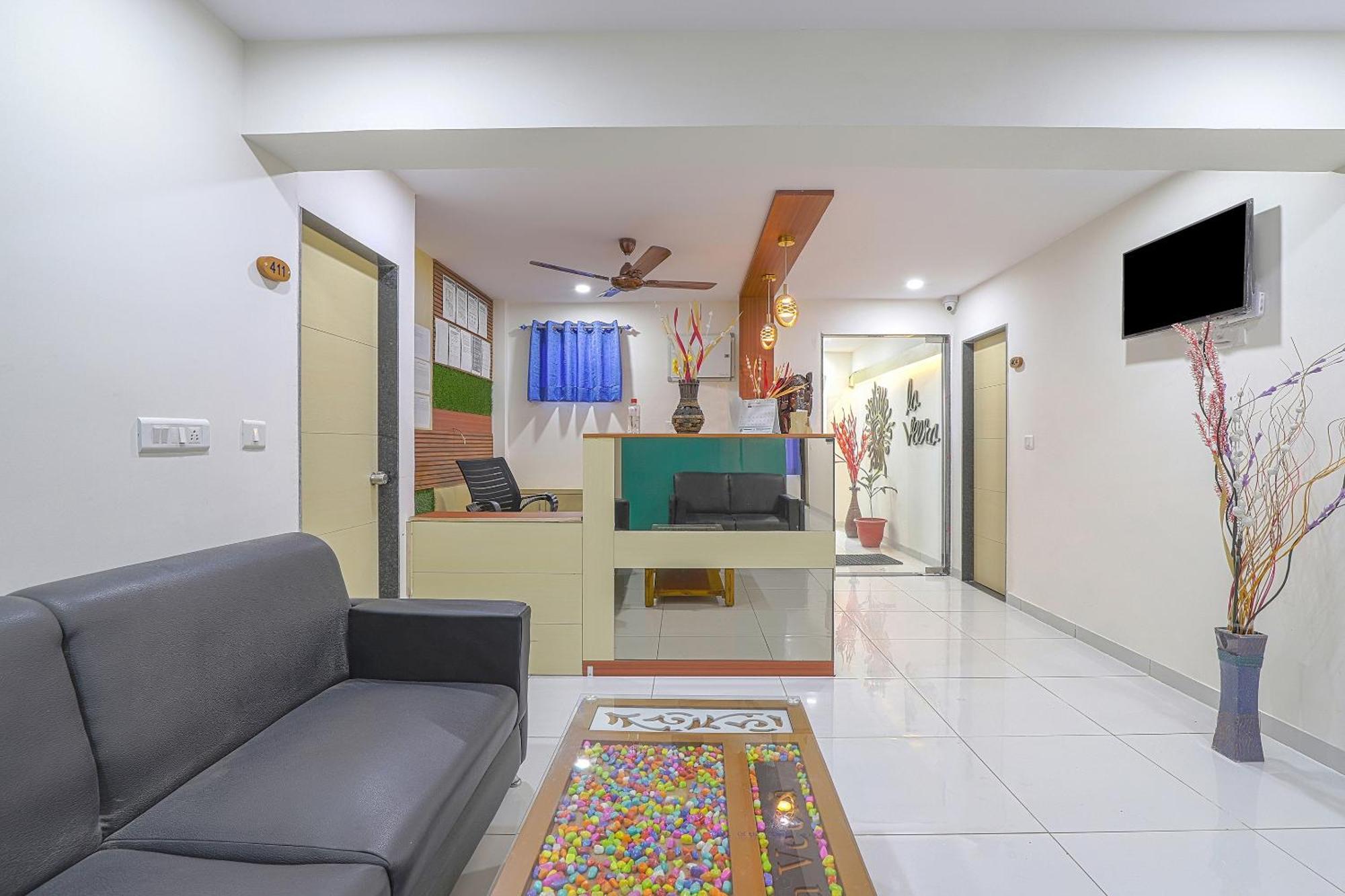 Hotel O La Veera 3*