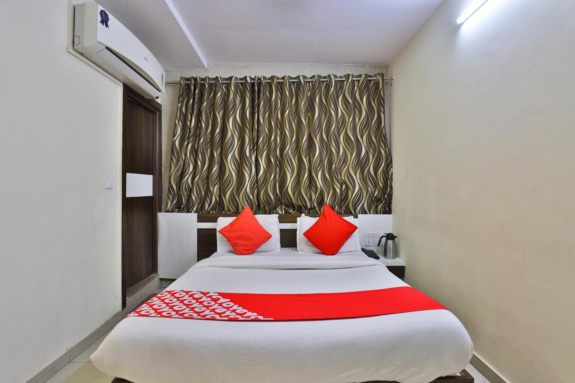 O Sri Balaji Residency 3*