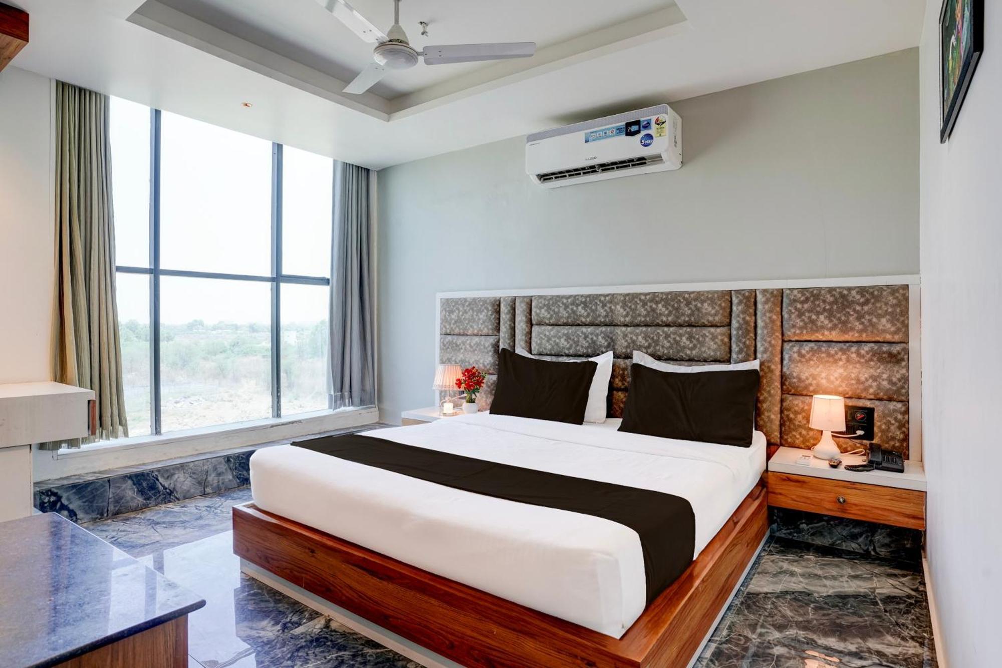 Super O Om Tapovan 5* Ahmedabad
