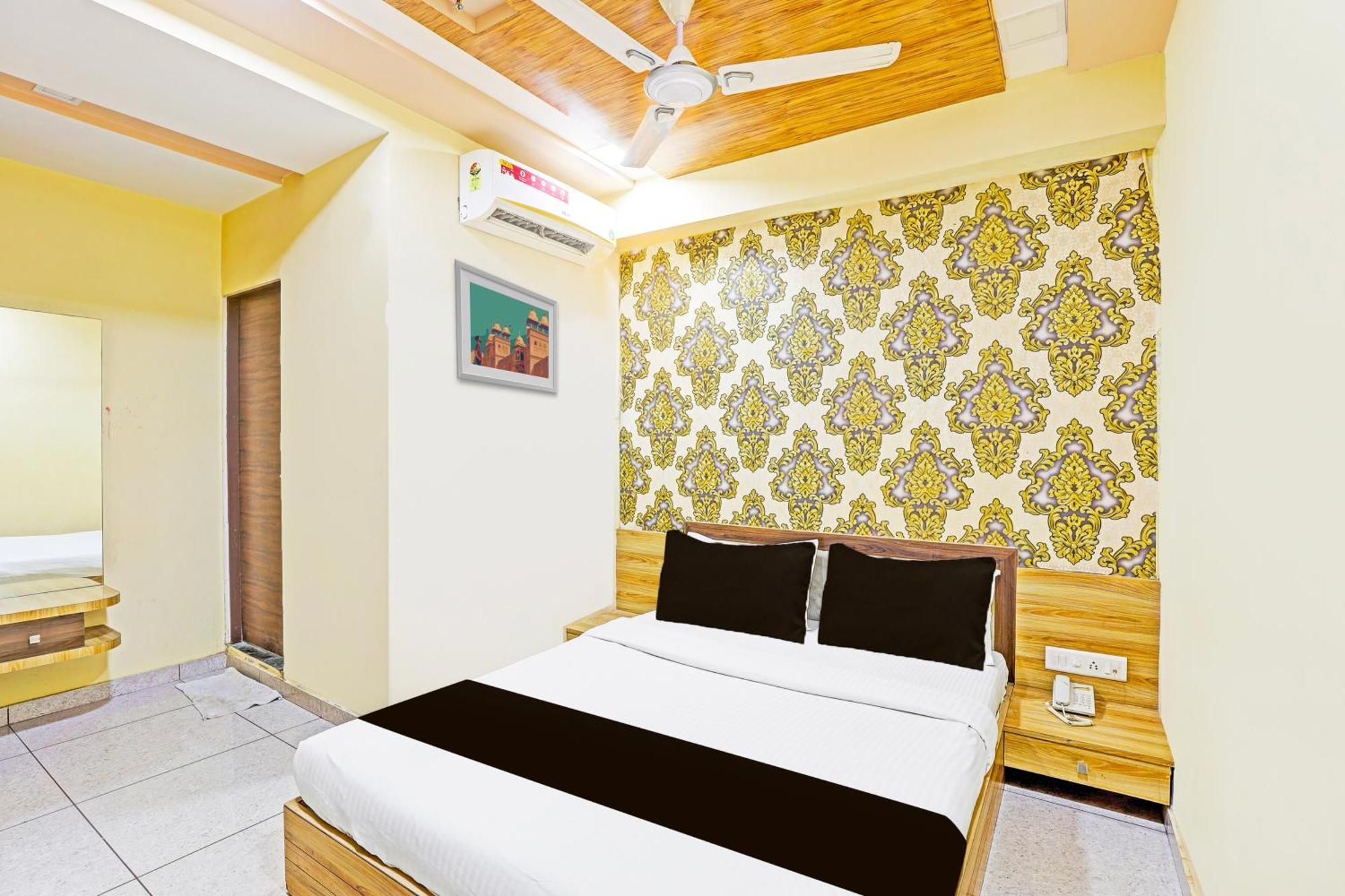 O 82825 Yuvraj Ahmedabad