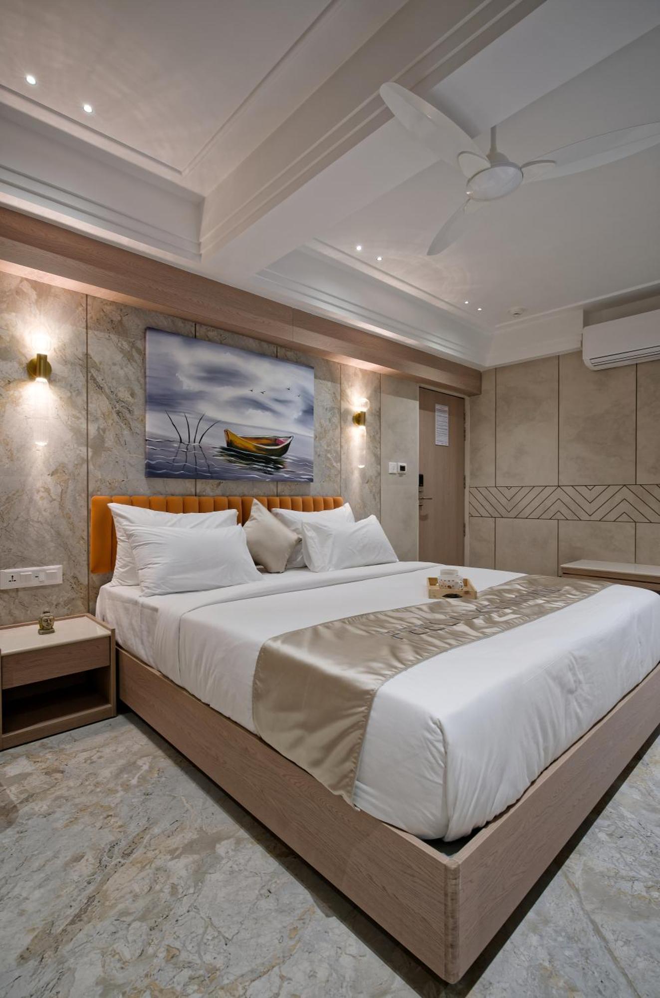 Golden Plaza Ahmedabad