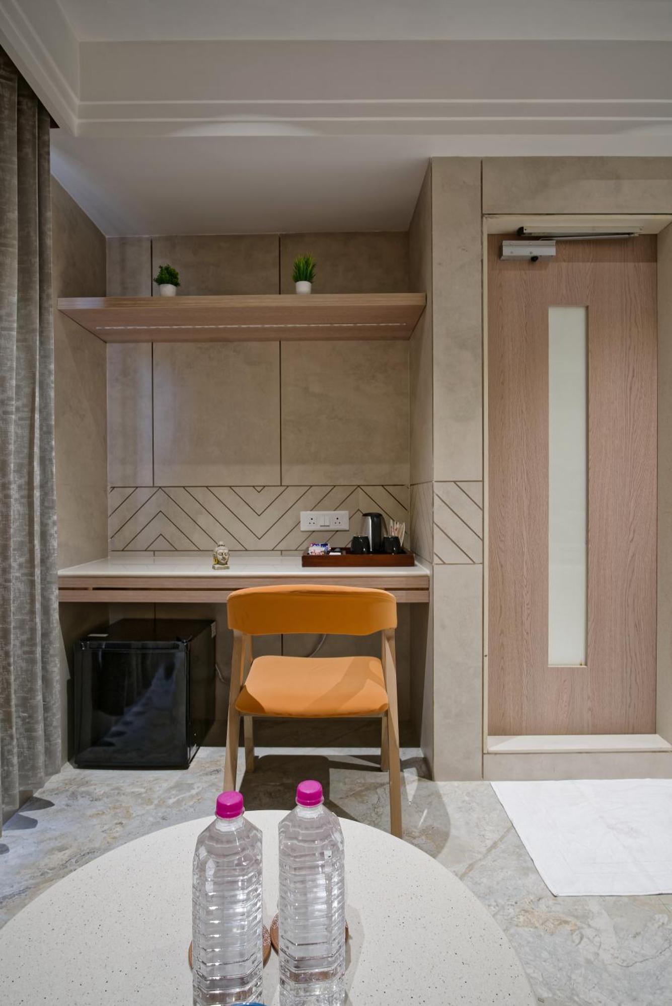 Golden Plaza Hotel 4*