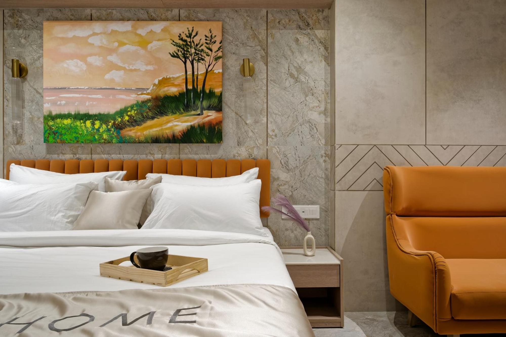 Golden Plaza Hotel 4*