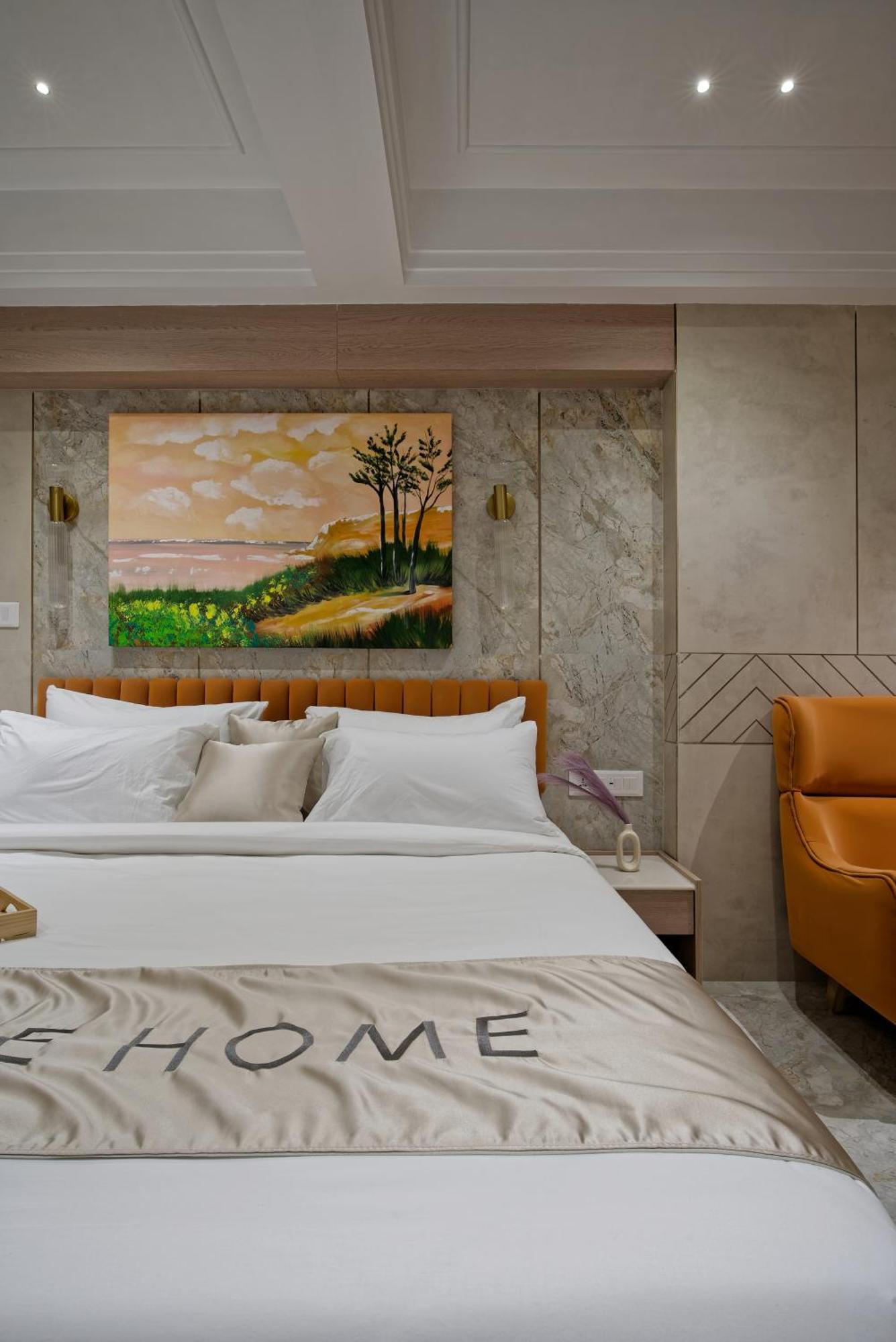 Golden Plaza Hotel
