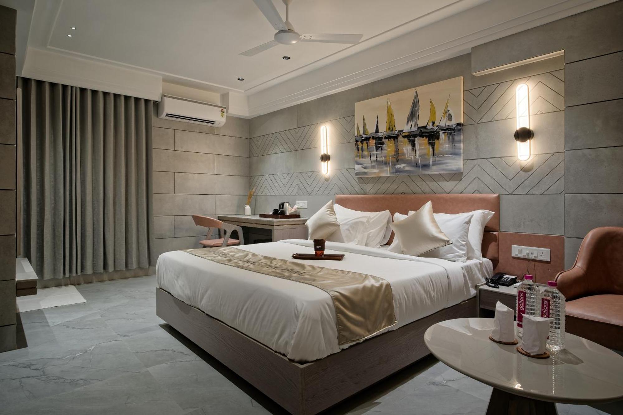 Golden Plaza 4* Ahmedabad