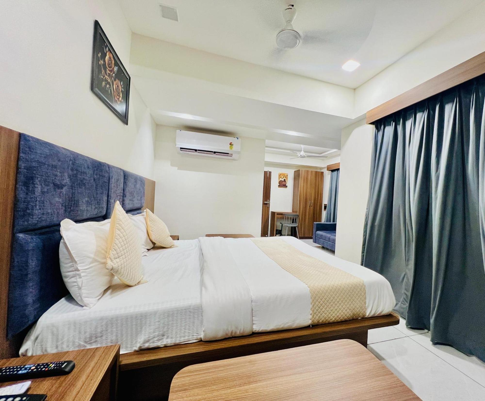 Shaligram Hotel