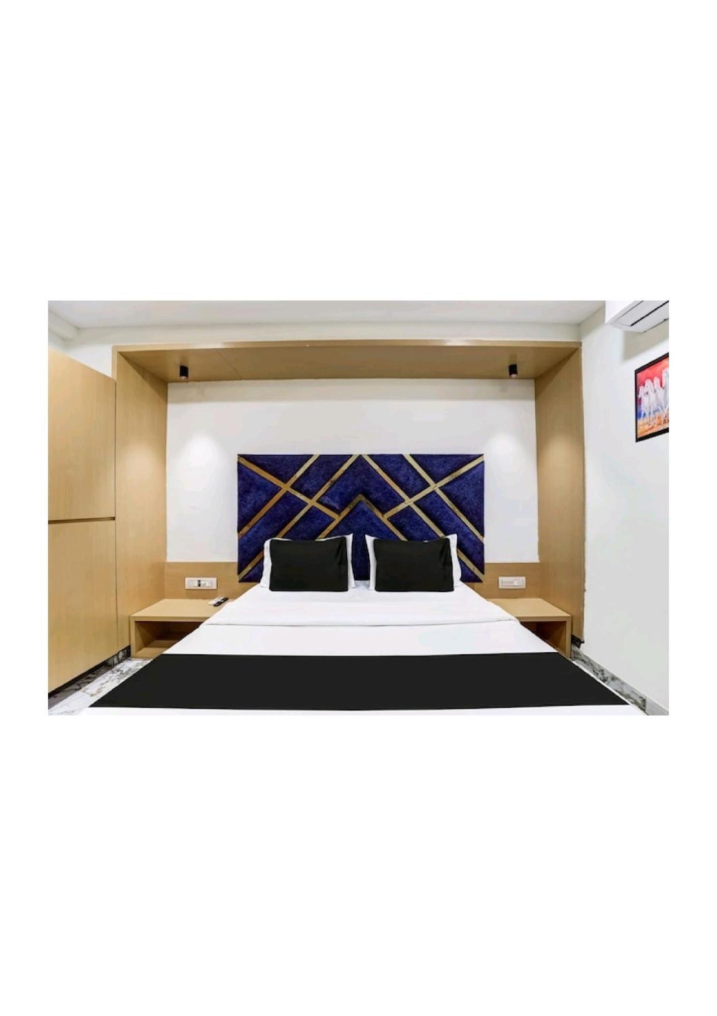Prime 24 Hotel Ahmedabad