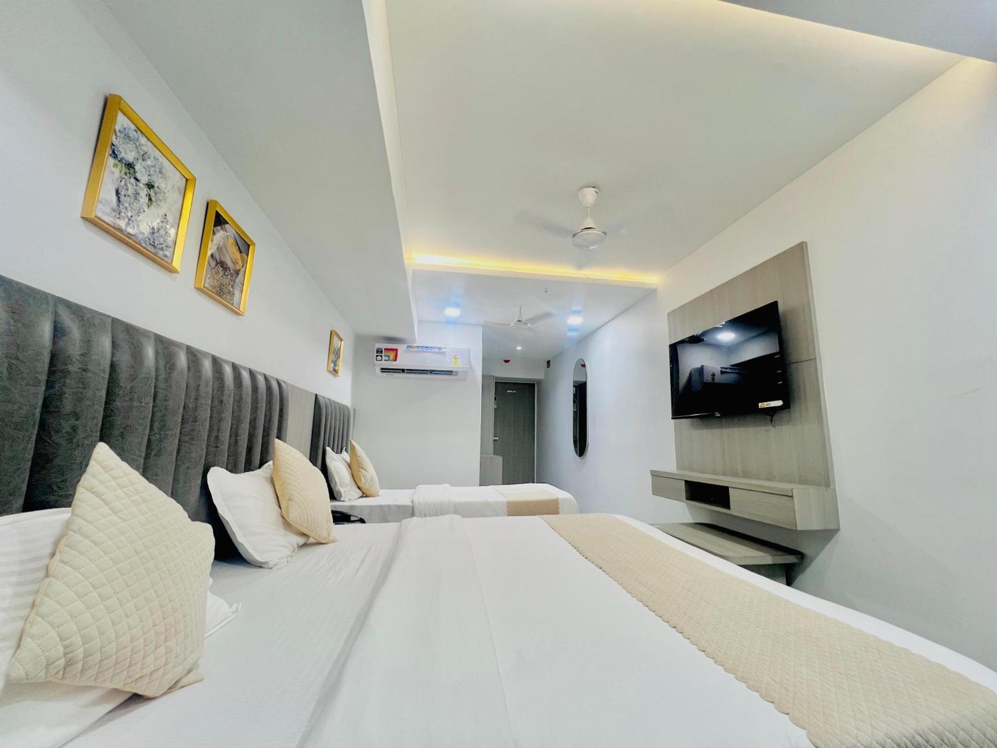 Hotel Shaligram Ahmedabad