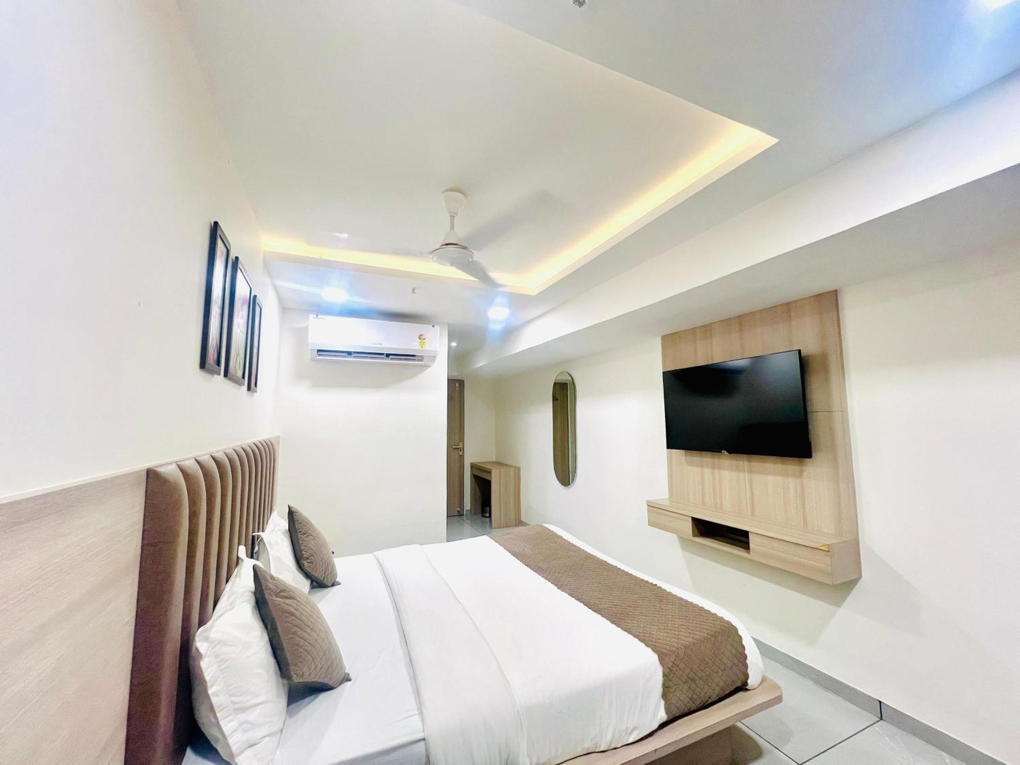 Shaligram Hotel 3*