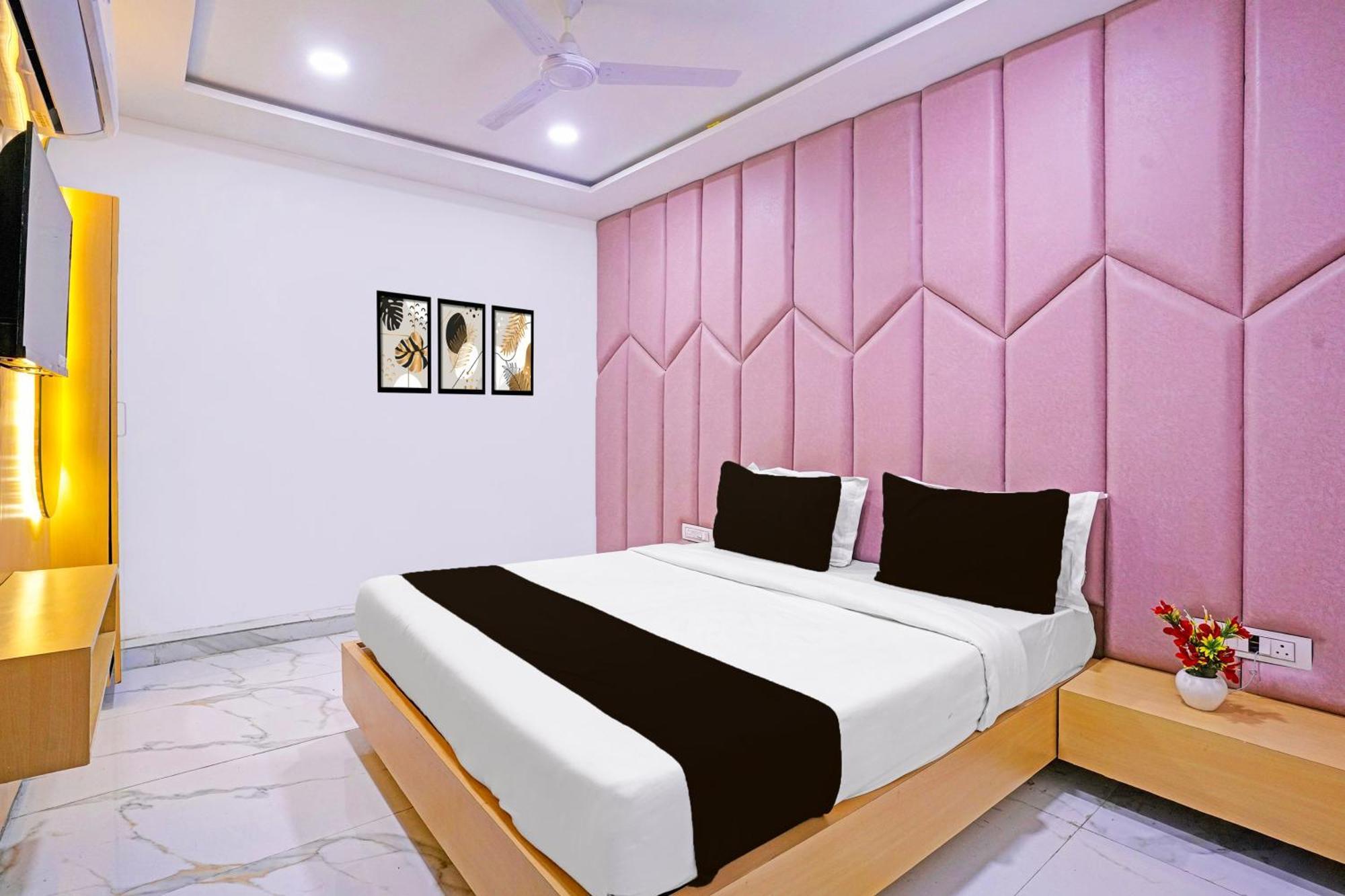 O Patang 24 Hotel 3*