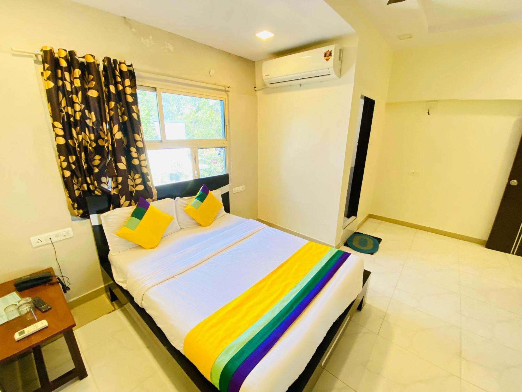 Hotel Aakash Navrangpura