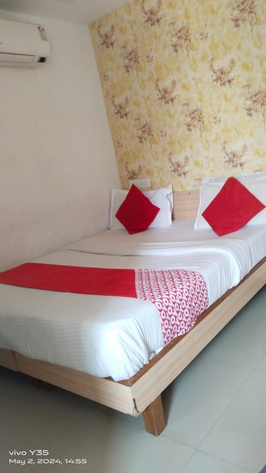 Hotel Veejay Ahmedabad