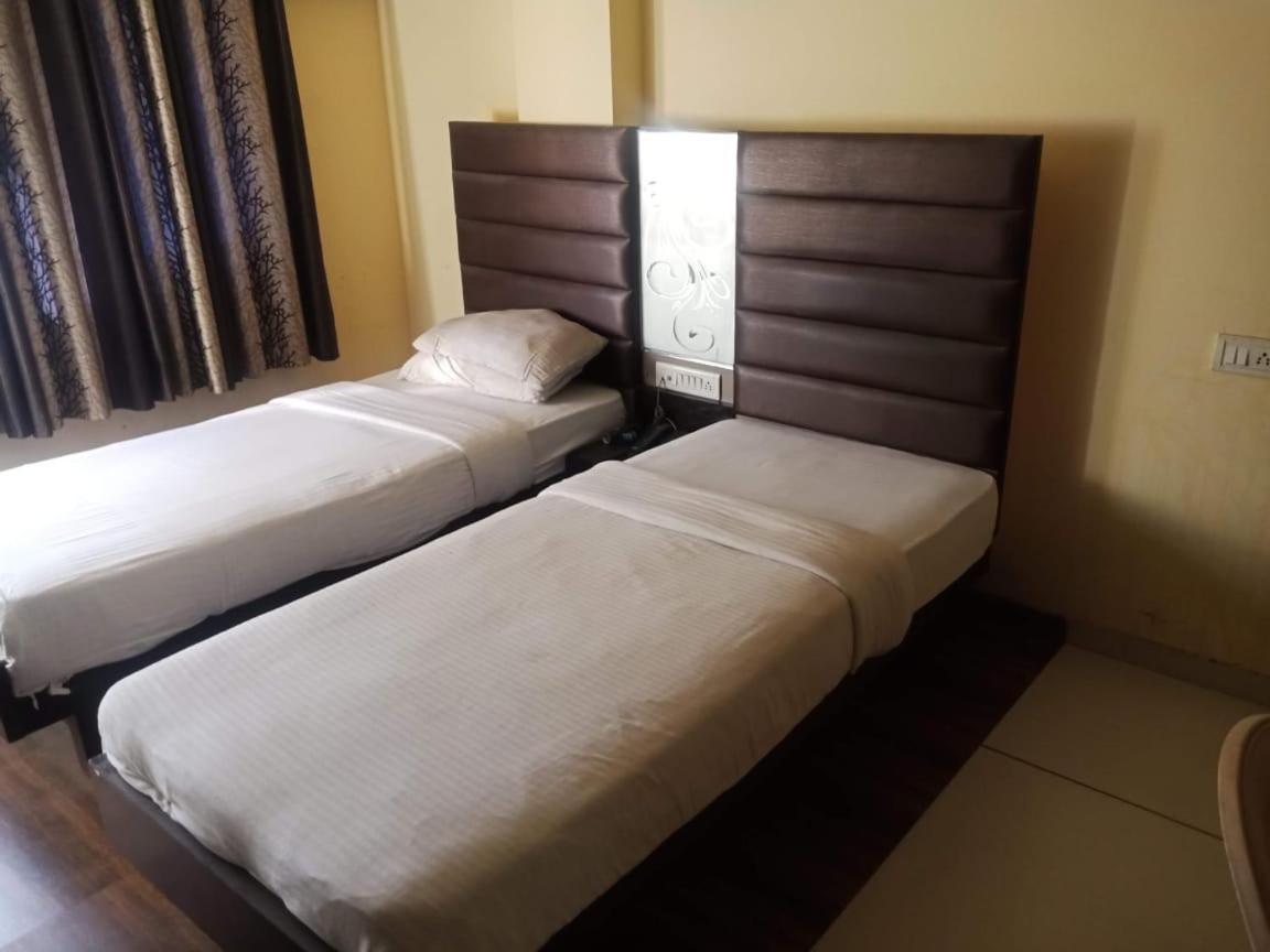 Hotel Kadamb 2*