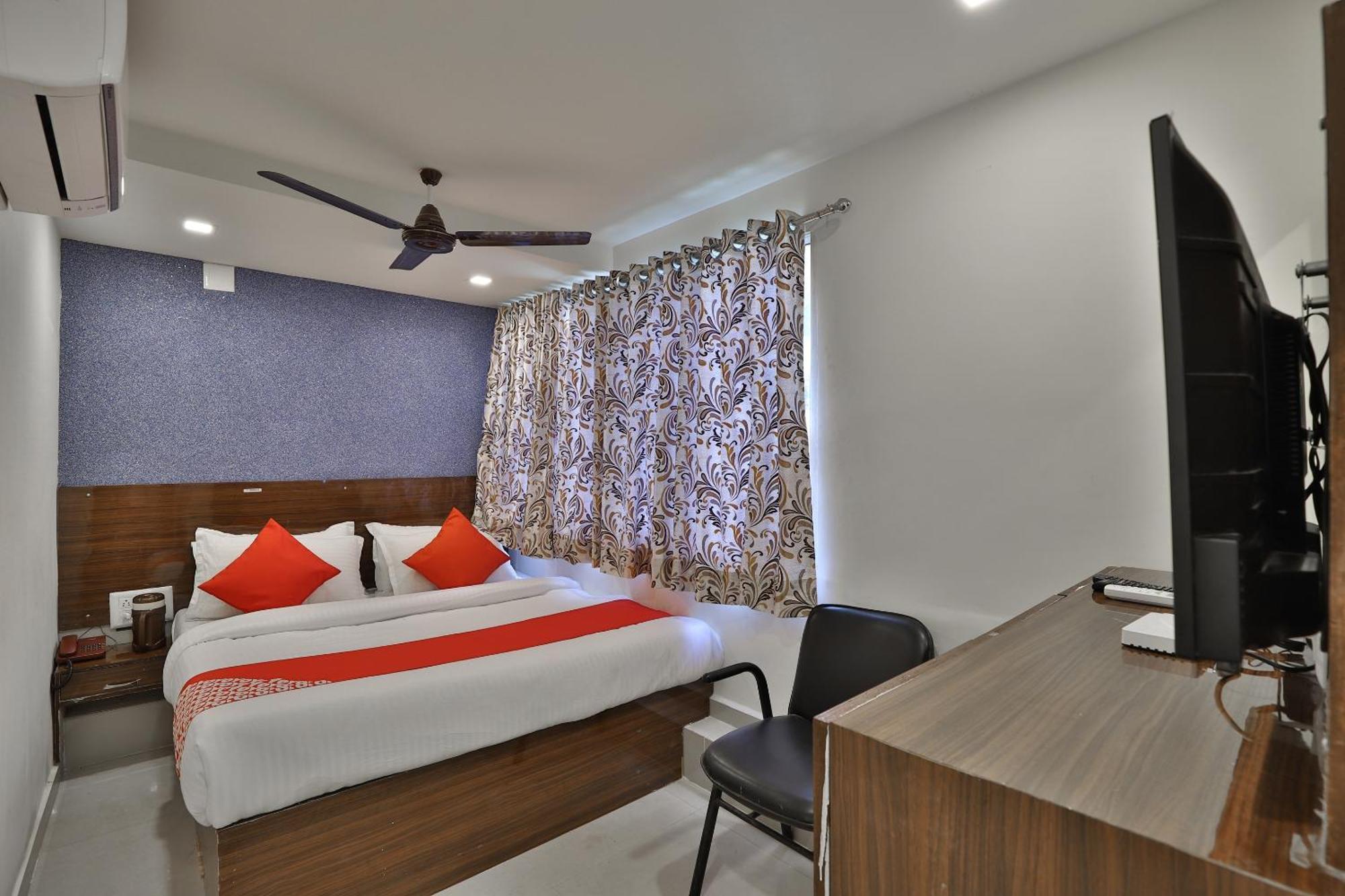 Hotel O Skyland Ahmedabad