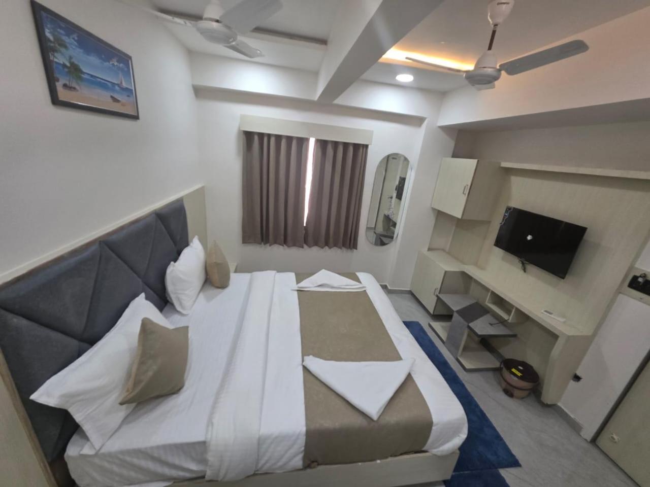 Hill Hotel Ahmedabad