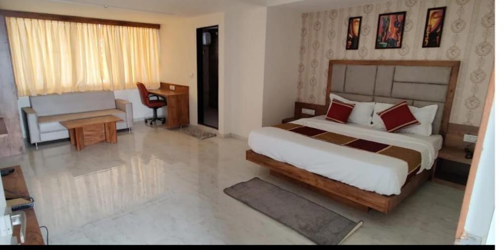 Hotel Legrand.inn Ahmedabad