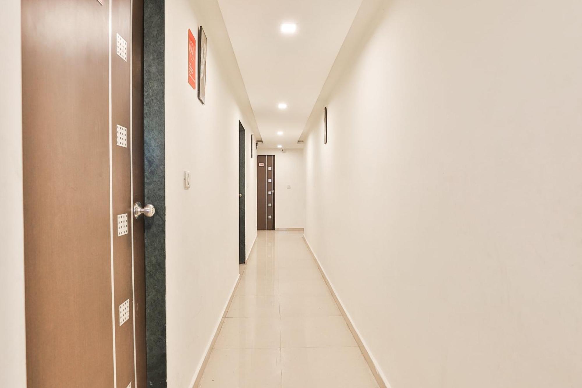 Hotel O Apollo Ahmedabad