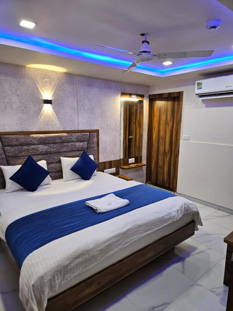 Ozone,ahmedabad Hotel