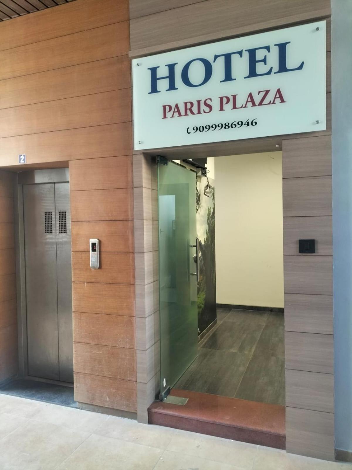 Paris Plaza
