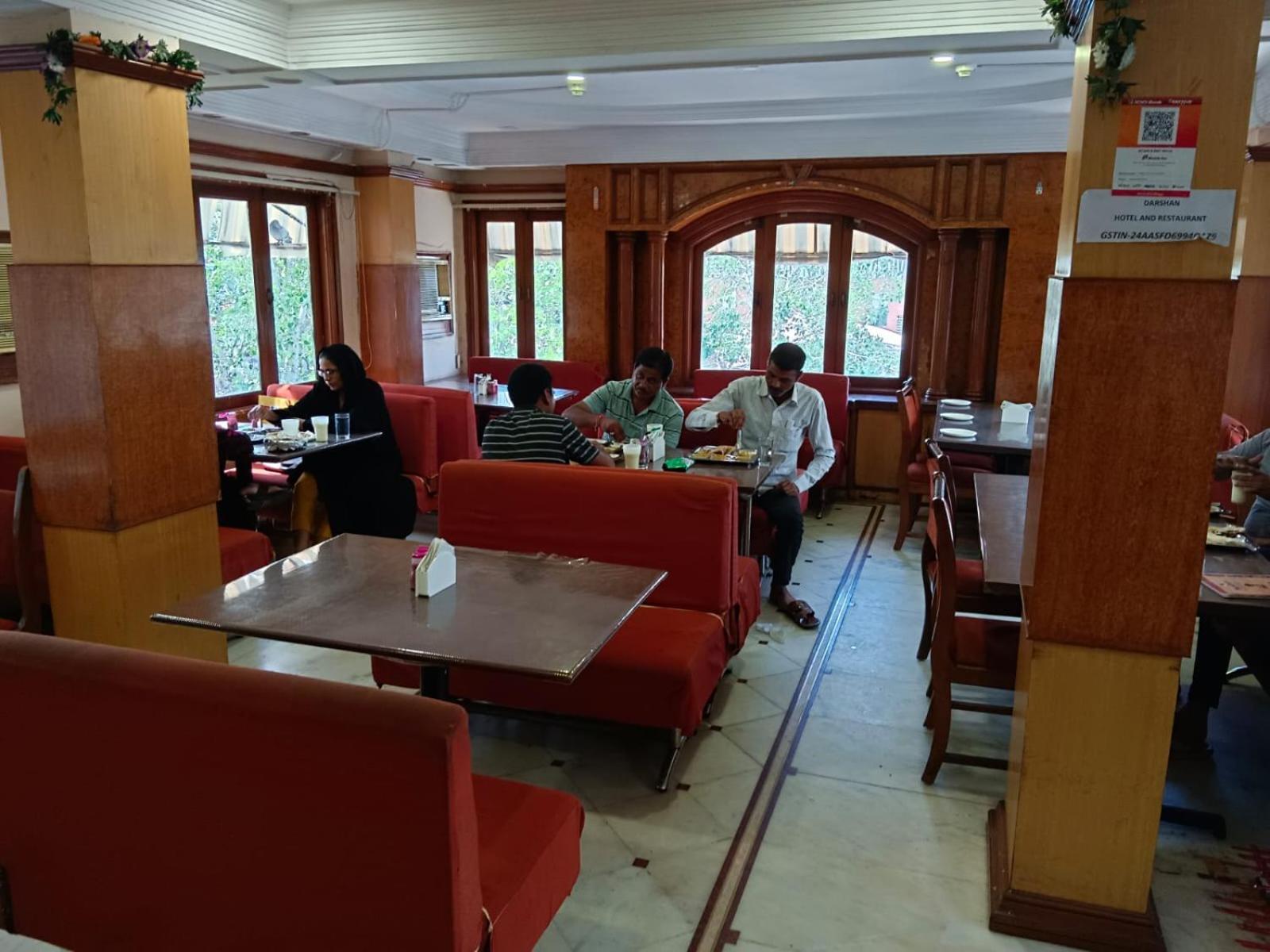 Darshan & Restaurant Hotel