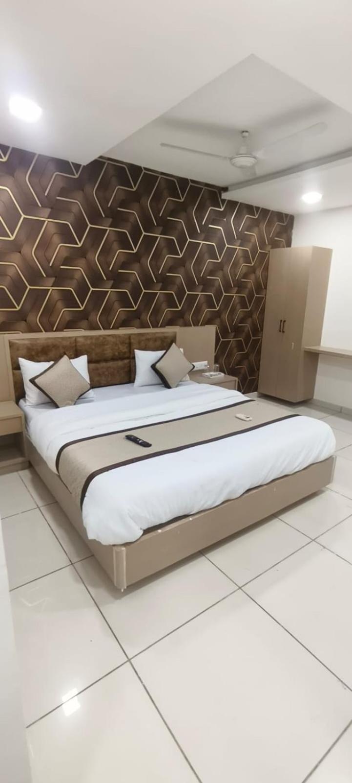 Hotel Nestvieew Ahmedabad
