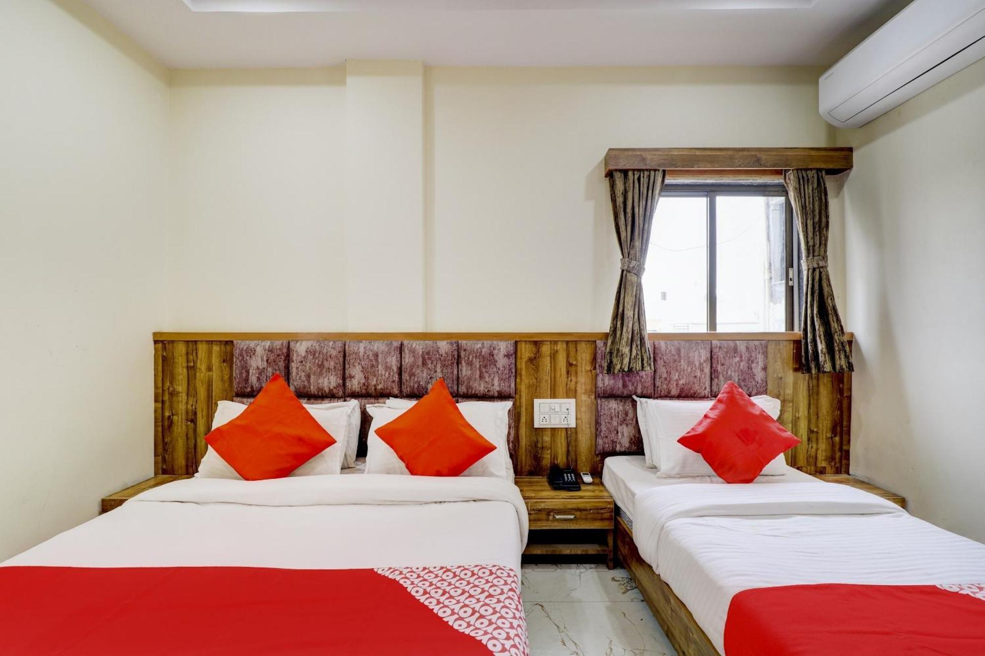 O Signature Hotel 4*