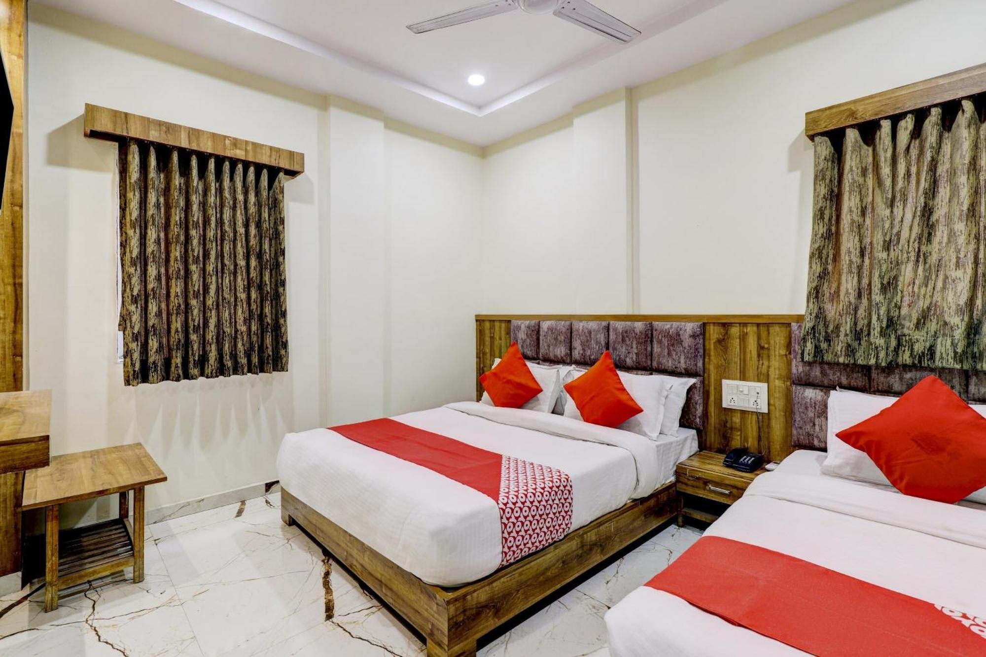 Hotel O Signature Ahmedabad