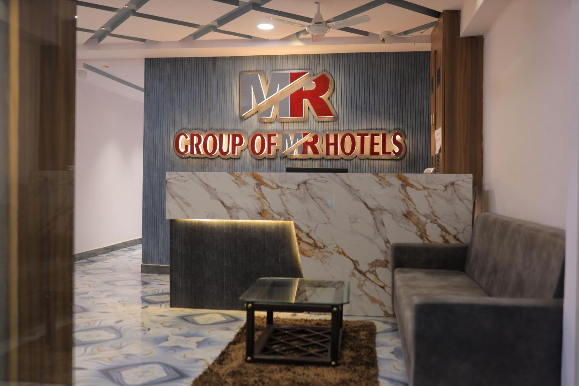 Hotel Maruti R Ahmedabad
