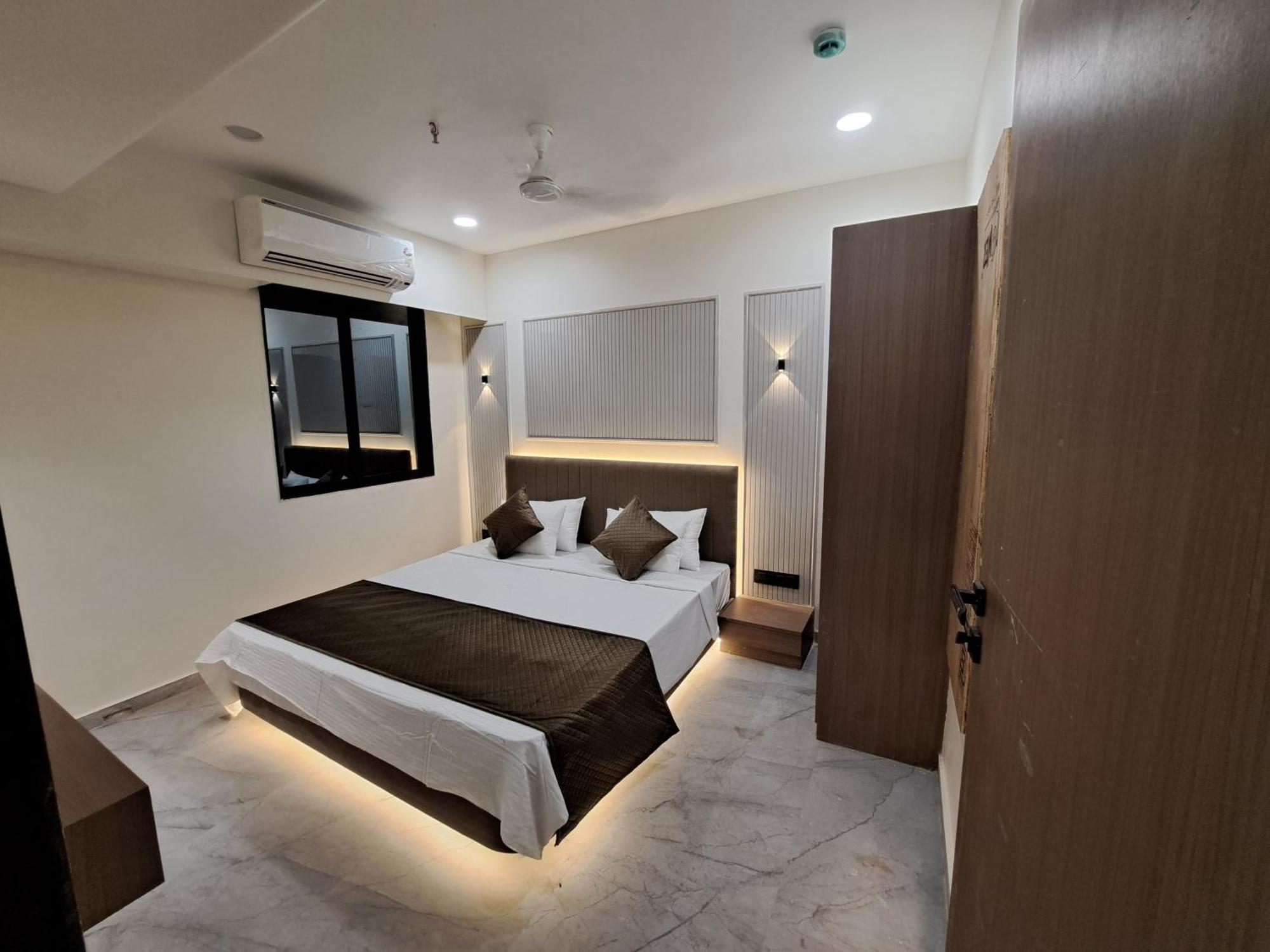 The 19 Hotel Ahmedabad