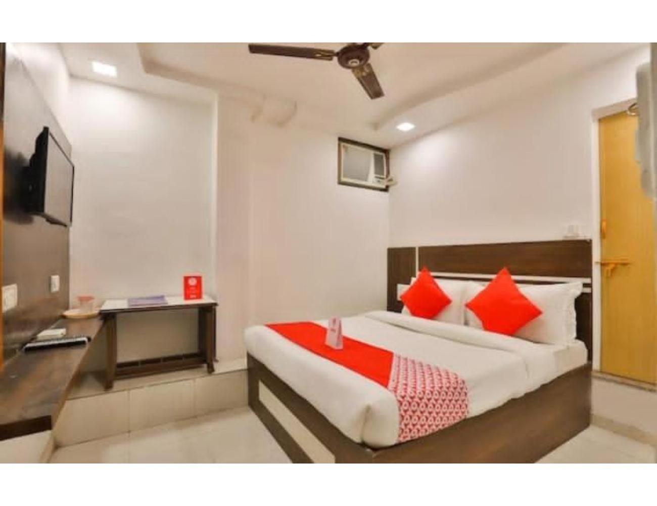 Homestay Aniket Inn,