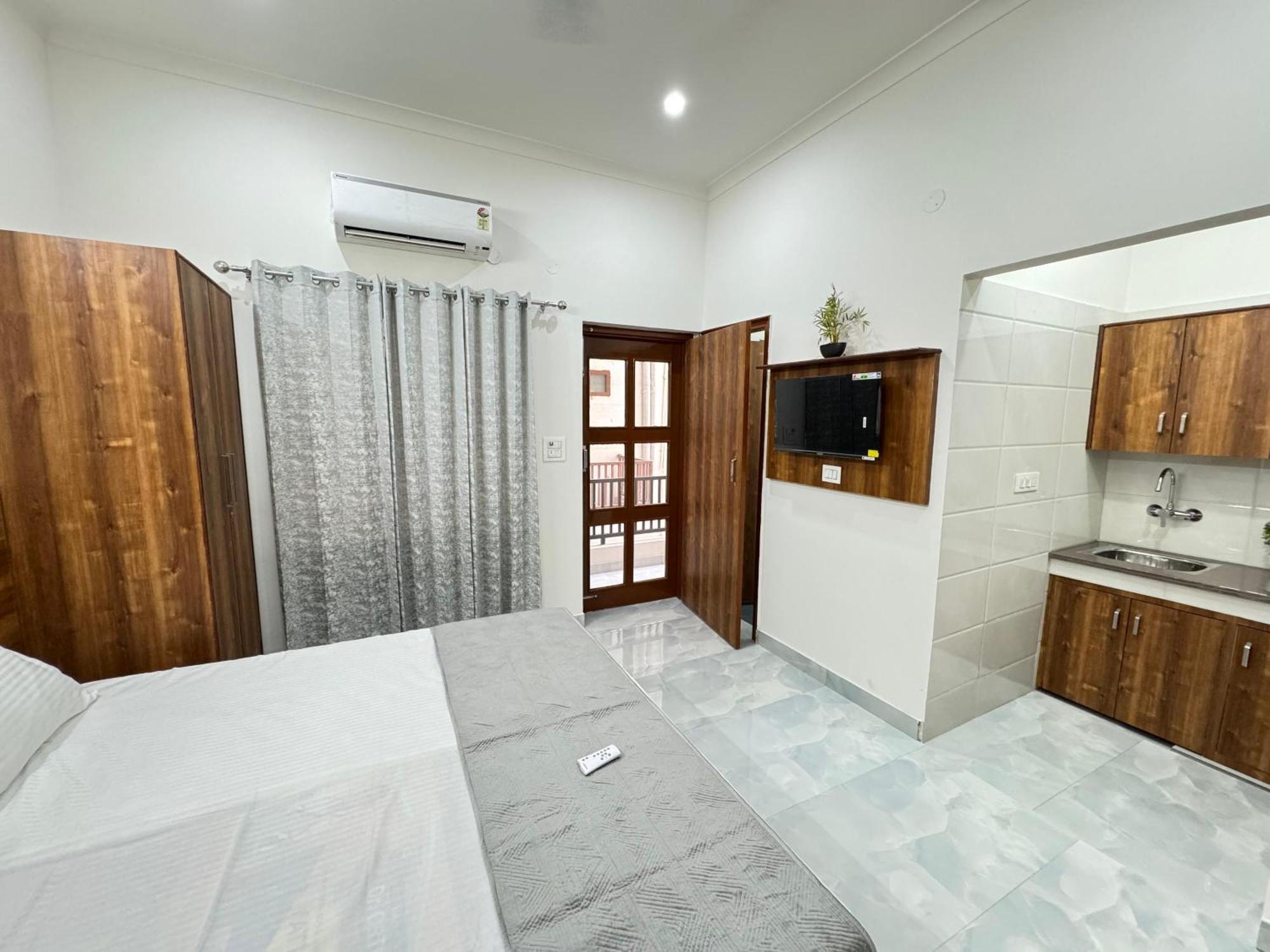Apartment Ss Ahmedabad